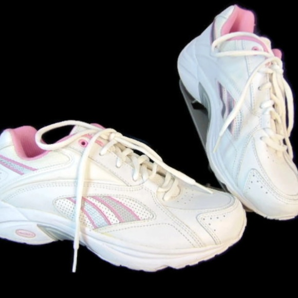 reebok white tennis shoes